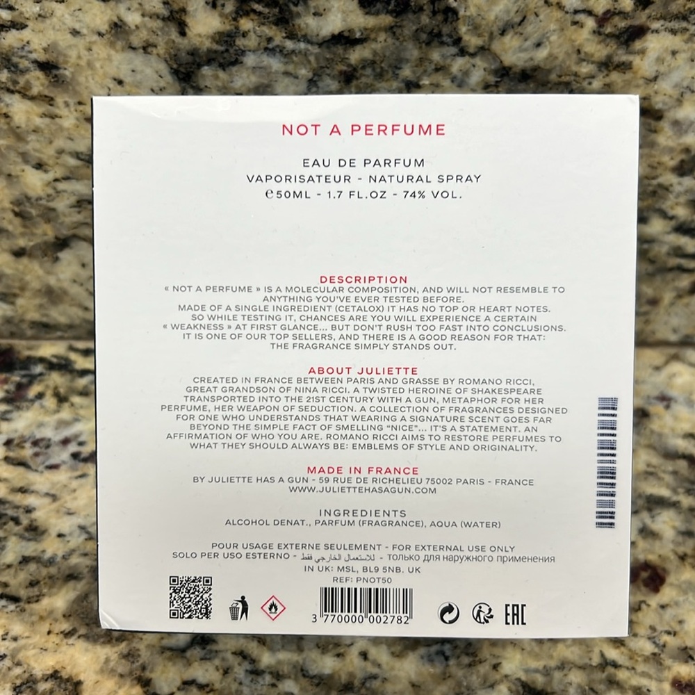 Juliet Has a Gun Not a perfume - Picture 8 of 9